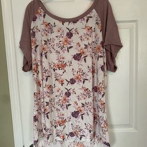 Torrid Super Soft Tee! Size: 4X! ONLY WORN ONCE!
